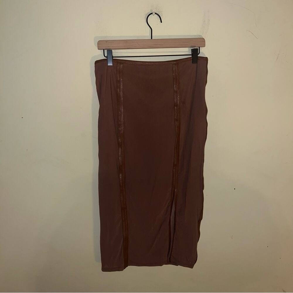 NWT HAUTE MONDE two piece set L - Picture 6 of 6